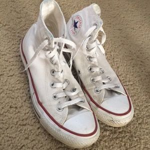 Size 5 Hightop Converse